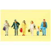 14042 Люди идущие с вещами